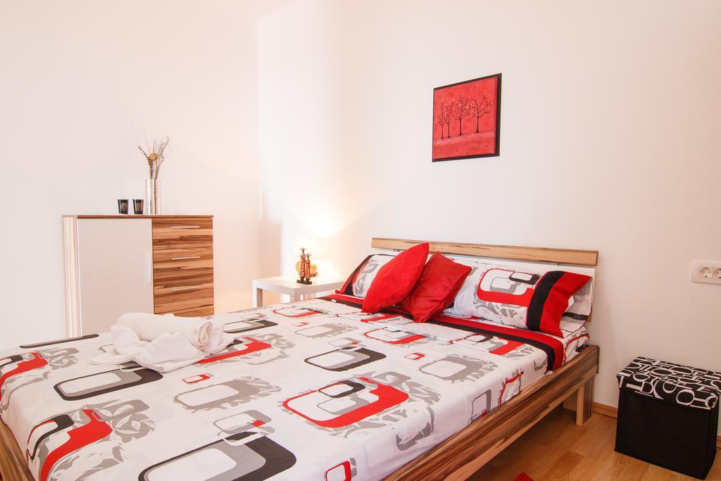 Apartments Villa Stari Koko Omiš Zewnętrze zdjęcie