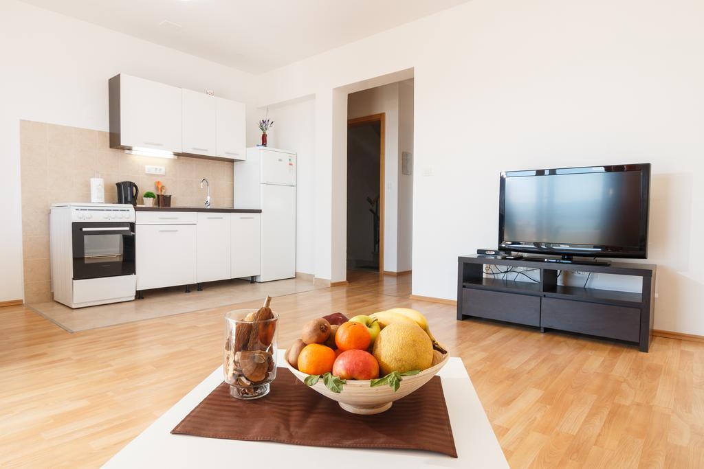 Apartments Villa Stari Koko Omiš Zewnętrze zdjęcie